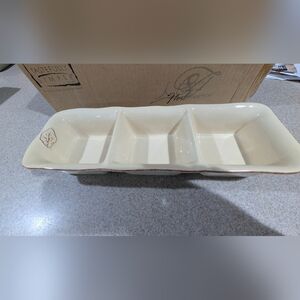 Tastefully Simple Ceramic Bakeware Cream Colored